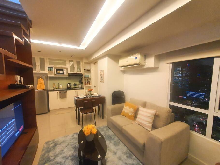 Bgc Taguig Cozy 2 Bedroom Loft, With Stunning Bgc Skyline View! Манила Екстериор снимка